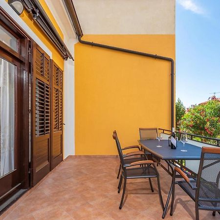 Apartment Lazzarich With Terrace Poreč Exteriér fotografie