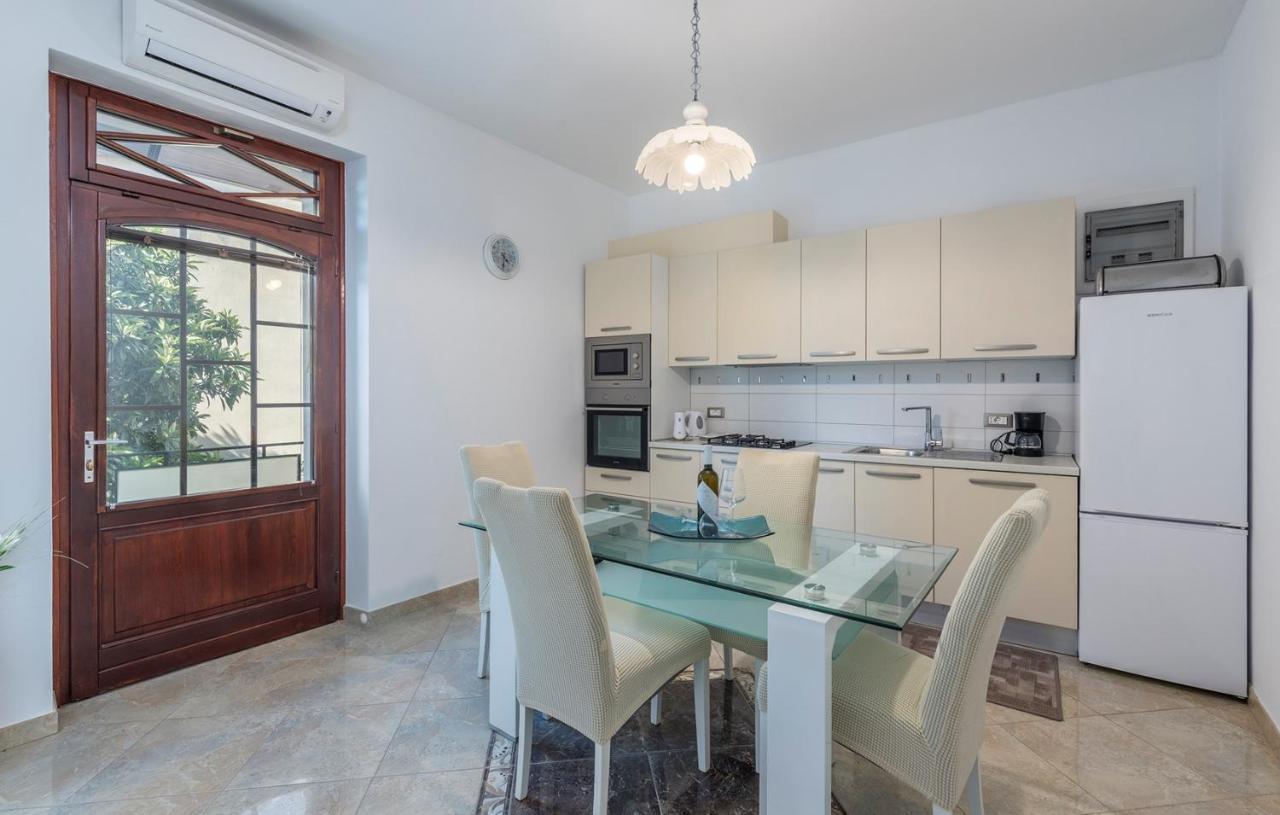 Apartment Lazzarich With Terrace Poreč Exteriér fotografie