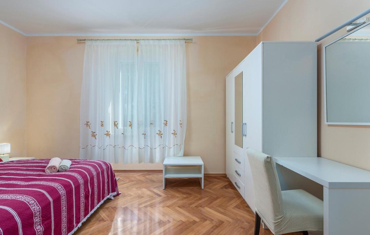 Apartment Lazzarich With Terrace Poreč Exteriér fotografie