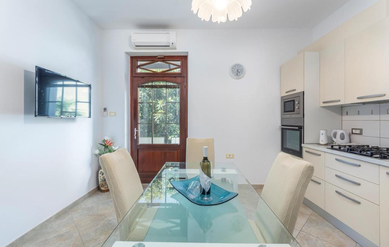 Apartment Lazzarich With Terrace Poreč Exteriér fotografie