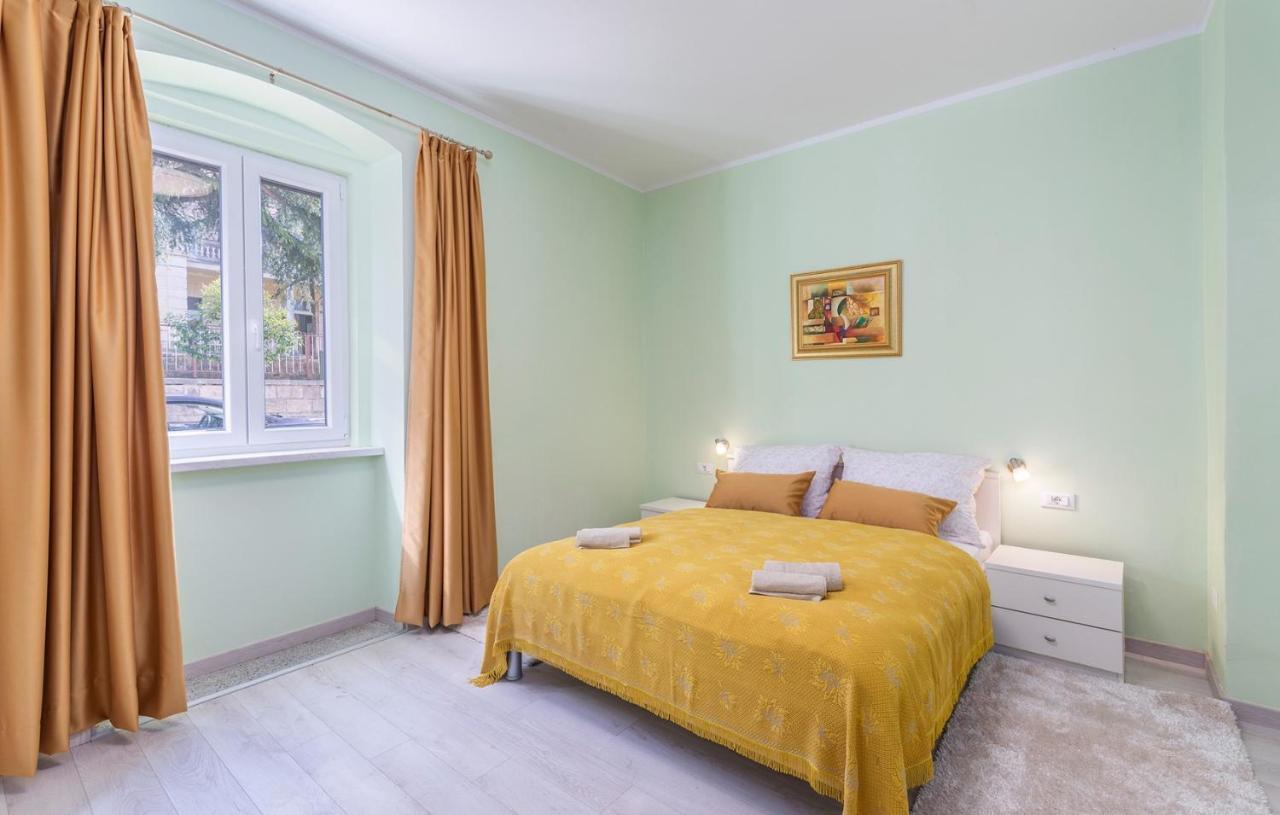 Apartment Lazzarich With Terrace Poreč Exteriér fotografie