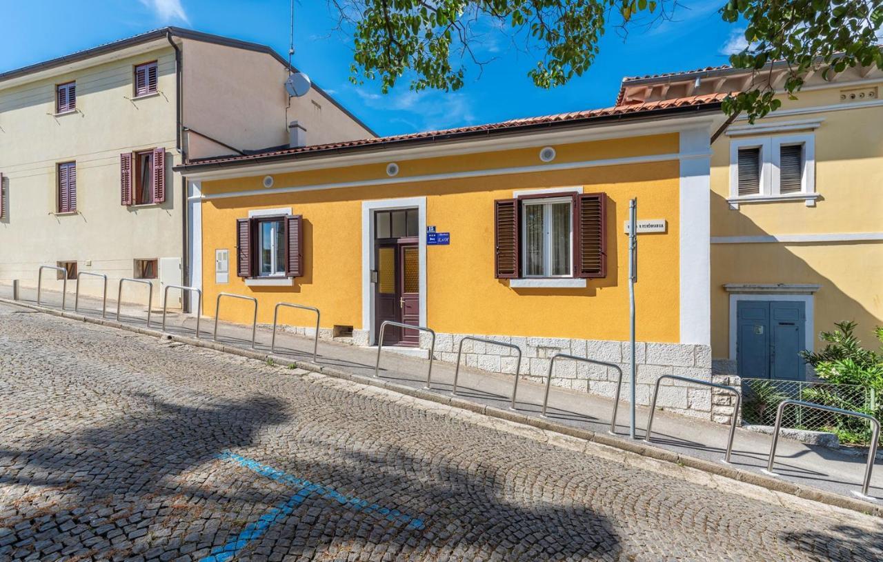 Apartment Lazzarich With Terrace Poreč Exteriér fotografie